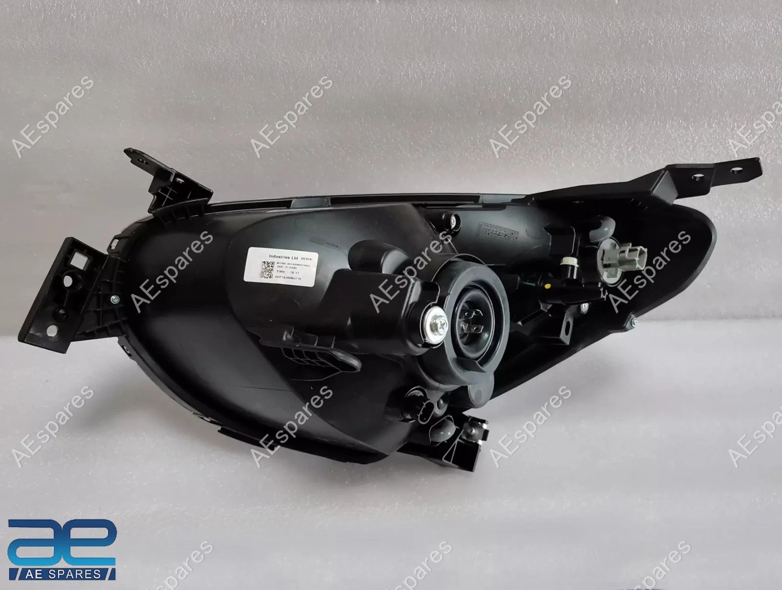Headlight Head Lamp Assembly RH For Suzuki Celerio 1.0L 2021-Now 35100M81R00 view 2