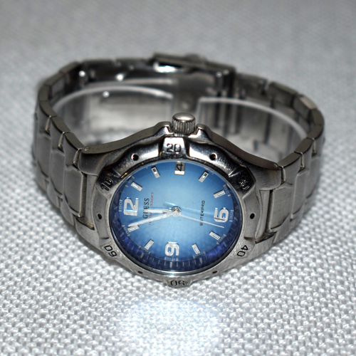 Men's GUESS Waterpro BLUE Quartz Date Watch Stainless Steel Band NEEDS BATTERY