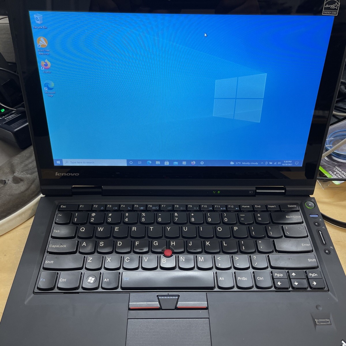 Lenovo ThinkPad X1 Laptop Intel Core i5-2520M 2.5GHz Processor 4GB