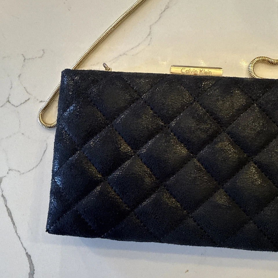 Bolso de Mano Pequeño Calvin Klein Suave Negro Gamuza Tipo Dorado RN54163 CA57151 Foto 4 de 4