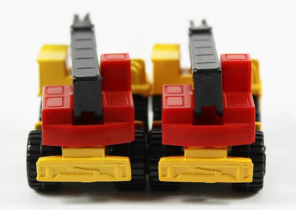 2 MOBILE CRANEs Matchbox 1984 Yellow Construction Equipment New no card 1:90 - Image 4 of 4