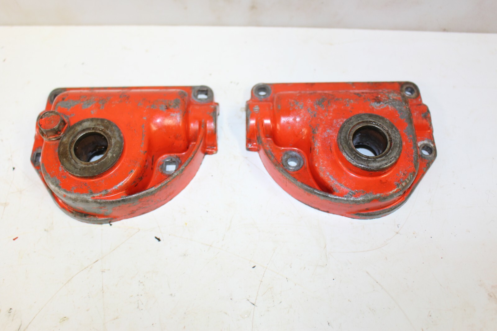 Ariens 524 Gear Case Housing LH, RH, 032032, 032033, Snowblower