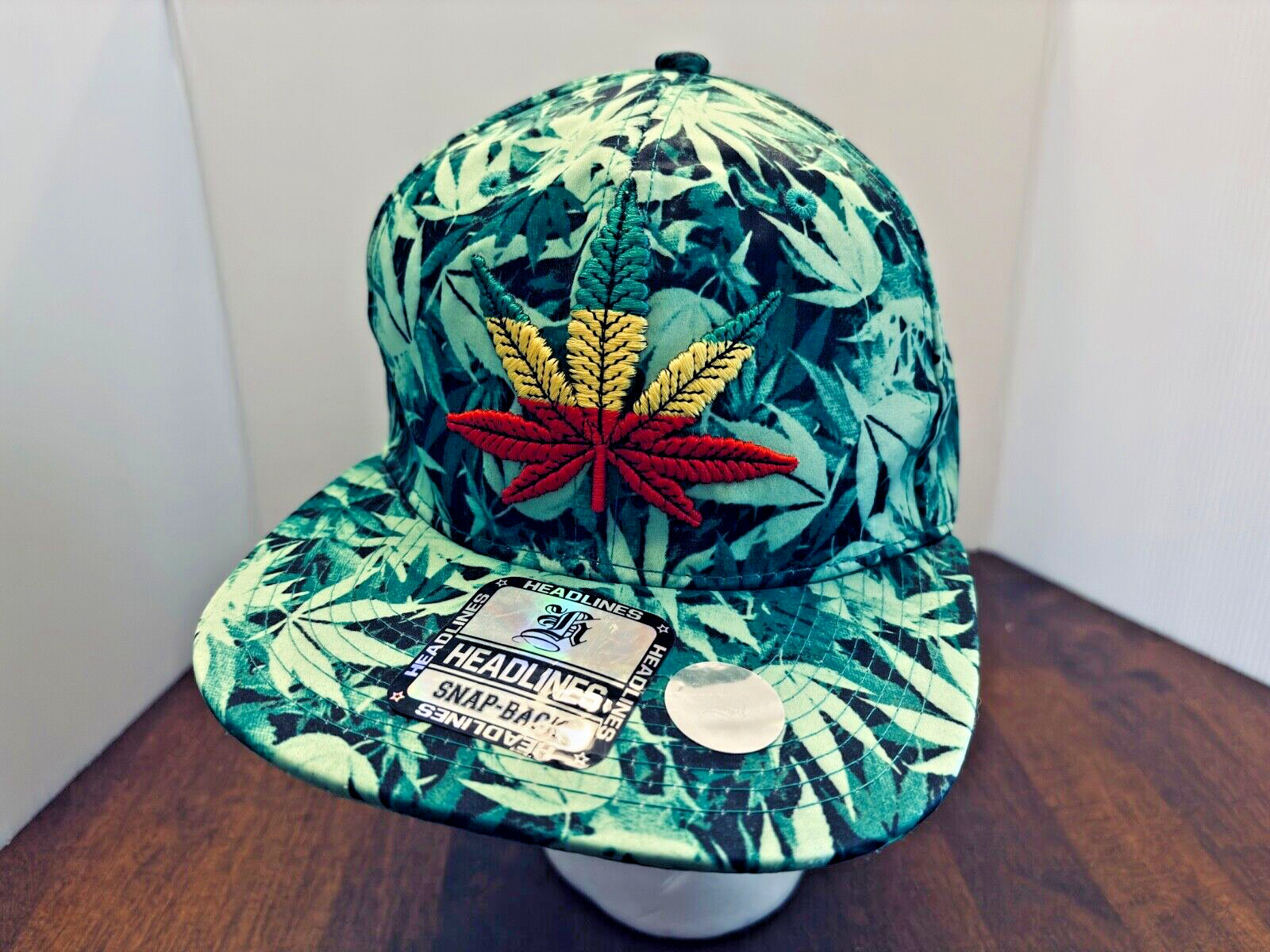 Headlines Marijuana Leaf Snap Back Hat Green Red … - image 1