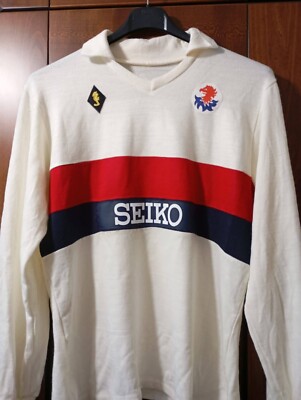 La maglia away del Genoa è un capolavoro e un pezzo di storia