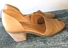 Sole Society Ralimia Leather CutOut Stacked Heel Open Toe Sandal Size 8.5M Camel