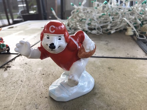 Cola Fußballspieler Bär