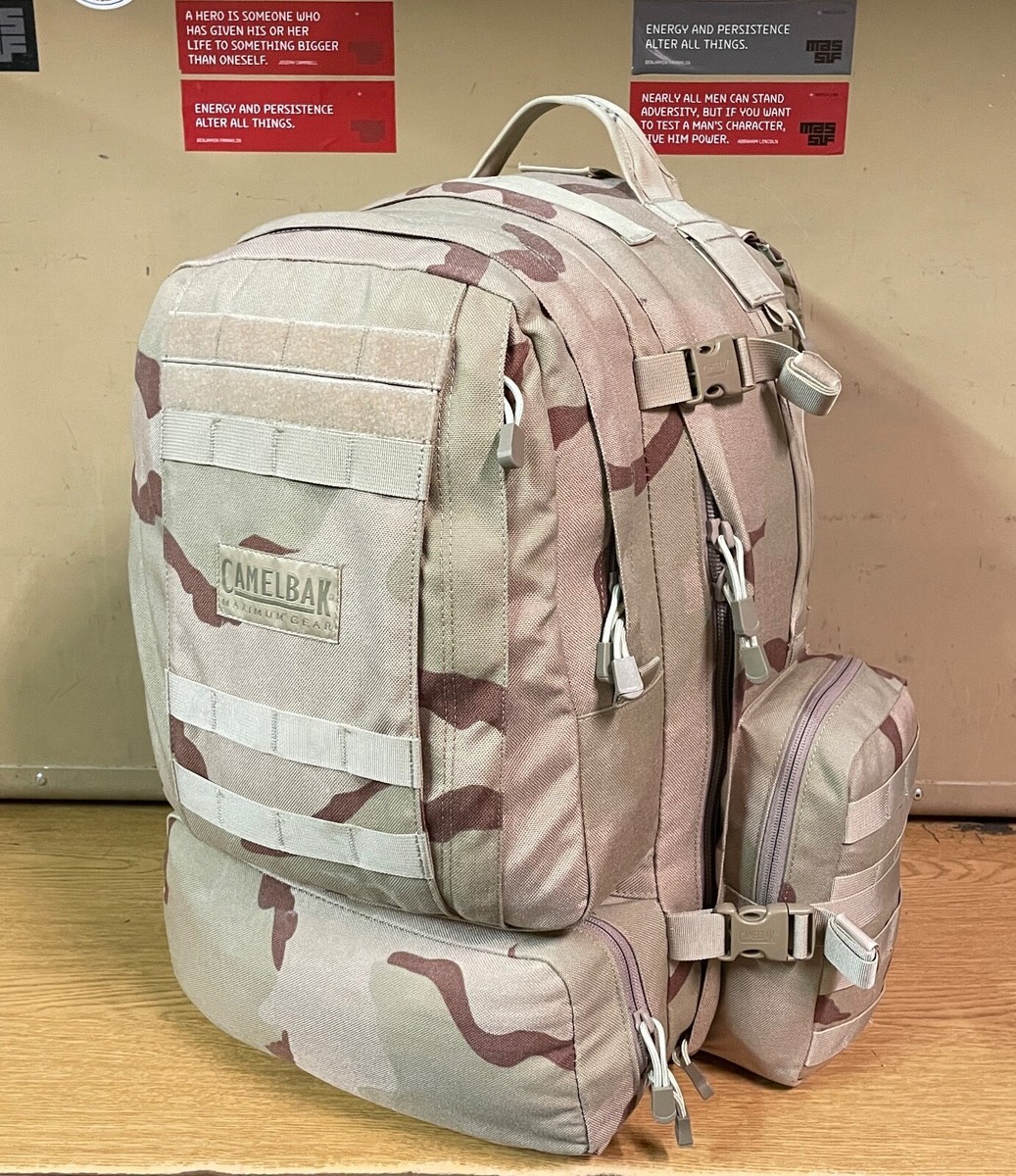 GENUINE US ARMY USSF OLD SCHOOL CAMELBAK BFM 1000D DCU 3/ COLOR