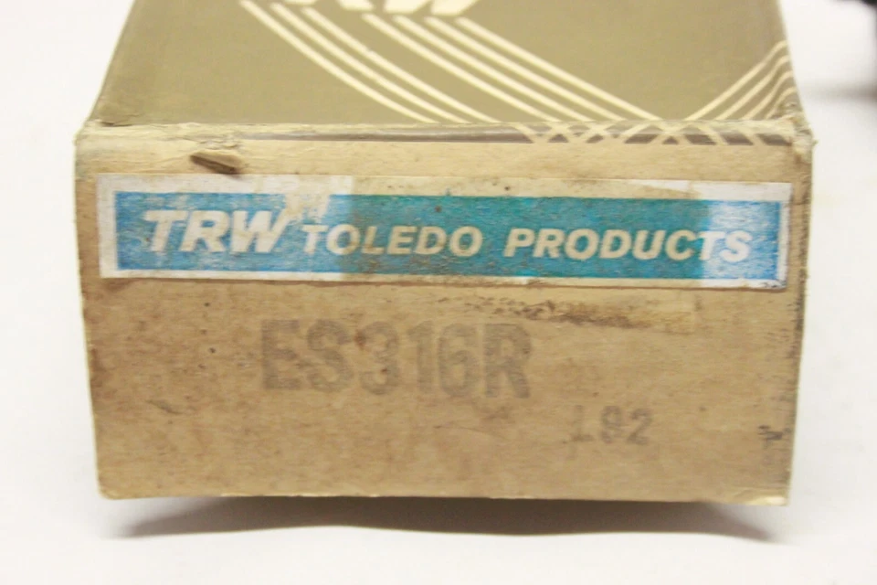NORS 1962 1963 1964 1965 Buick Special Skylark Extremo de varilla de amarre exterior TRW ES316R Foto 2 de 4