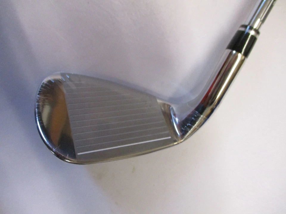 WILSON LAUNCHPAD 2 SAND WEDGE Loft 55°  mens right hand uniflex steel - Image 3 of 4