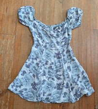 Reformation flirty sweet blue floral kaia baby or bridal shower dress women's 6