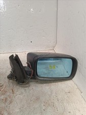 Retroviseur droit (ou coque) BMW 525