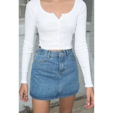 Brandy Melville Zelly Top Button Front Long Sleeve Cropped Shirt One Size White