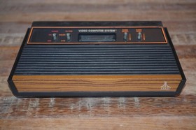 Atari 2600 4 Switch system console w/ 10 games joysticks works 100%!