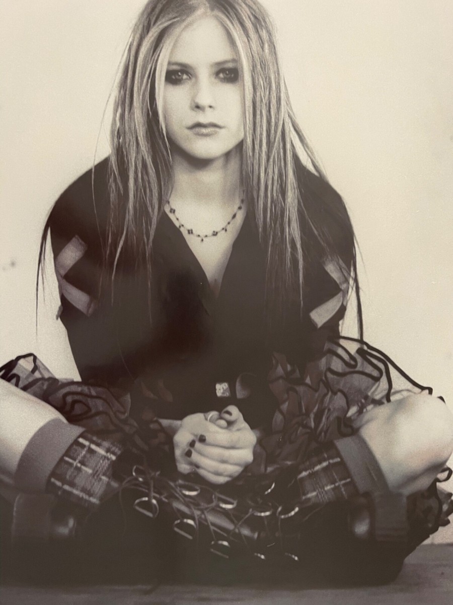 Avril Lavigne under my skin ポスター AVRIL LAVIGNE,UNDER MY SKIN, RARE AUTHENTIC 2004 POSTER | eBay