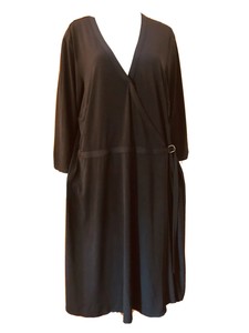 black wrap dress size 20