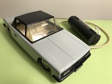 TIN CAR VOLGA GAZ SOVIET MECHANICAL  BATTERY REMOTE CONTROL USSR 1960-70