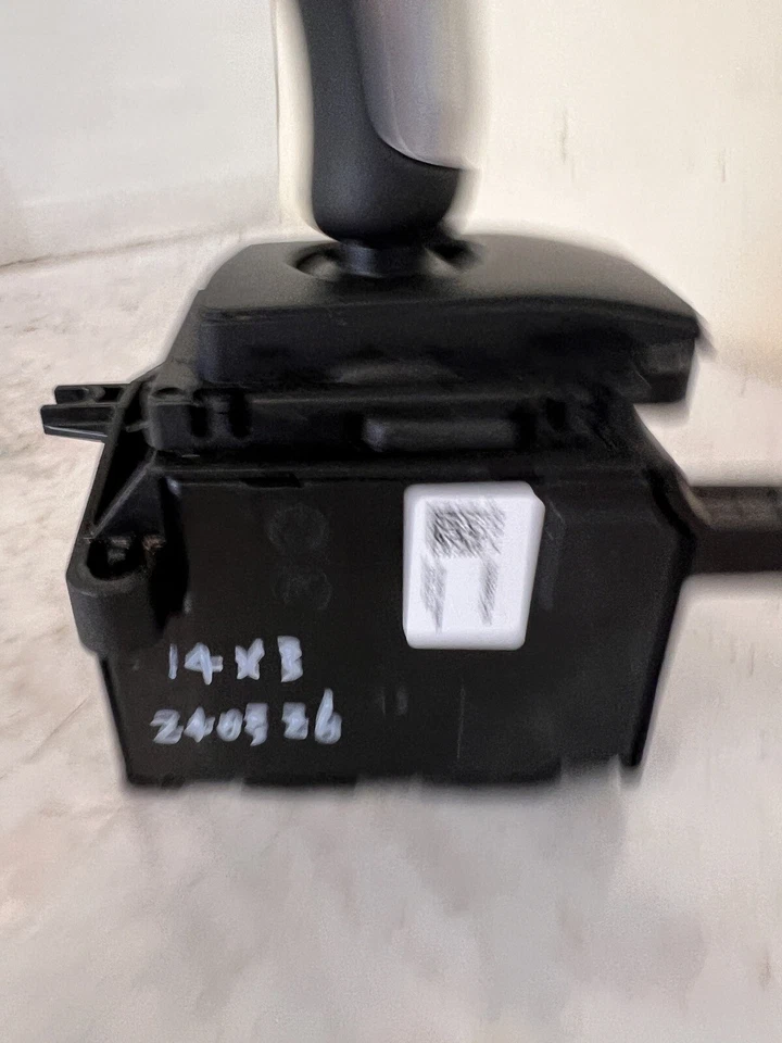 2014 BMW X3 Shift Assembly Transmission Gear Shifter OEM - Image 3 of 4