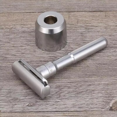 variant Adjustable Double Edge Safety Razor with Stand & 5 Blades Brushed Chrome