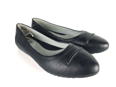 white mountain leather shoes