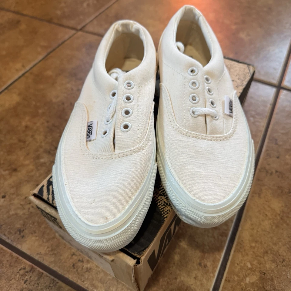 VTG VANS ERA DeadStock 1990s 90s White Canvas Shoes Boys 5 Women 6.5 Made USA - Image 3 of 4