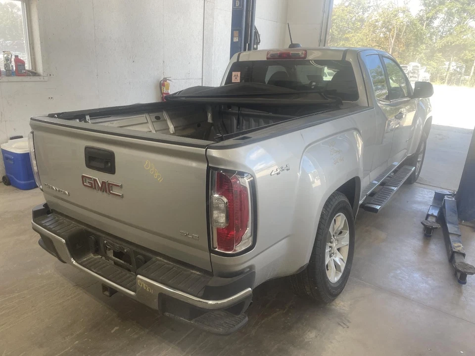 Medidor de velocímetro usado se adapta a: 2015 Gmc Canyon US Cluster ID 23249892 grado A Foto 3 de 4