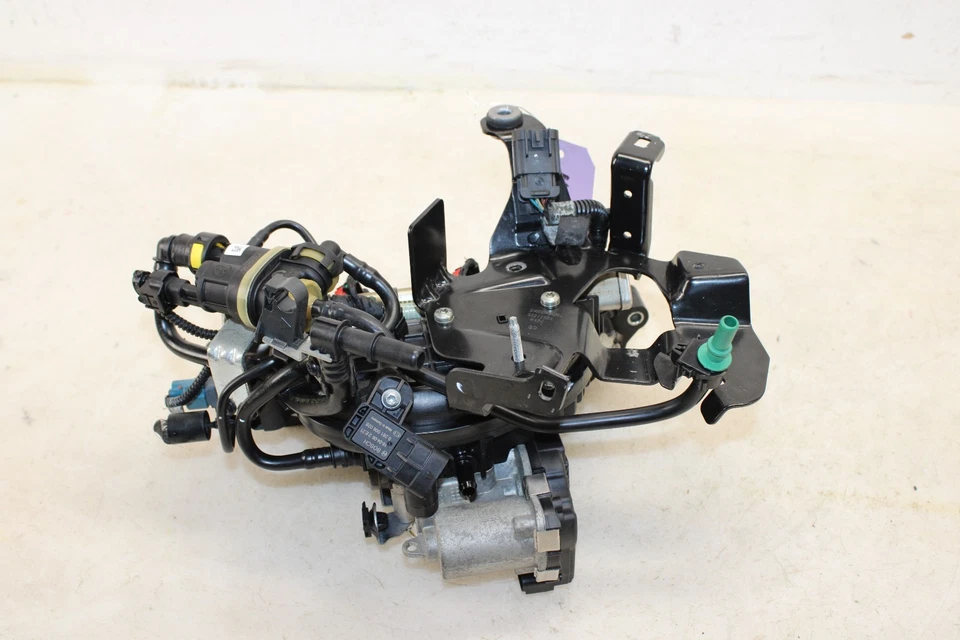 Colector de admisión del motor Fiat 124 Spider 2017-2020 OEM MZ112 Foto 4 de 4