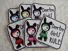 Roller DERBY GIRLS RULE 3-3/4" Embroidery Iron-on Patch E18