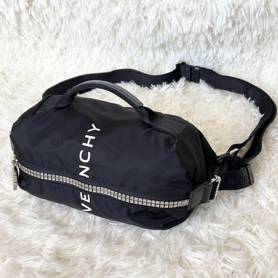 Givenchy Body Bag G-zip Nylon Leather Black Black 23SS form Givenchy Body Bag G-zip Nylon Leather Black Black 23SS form