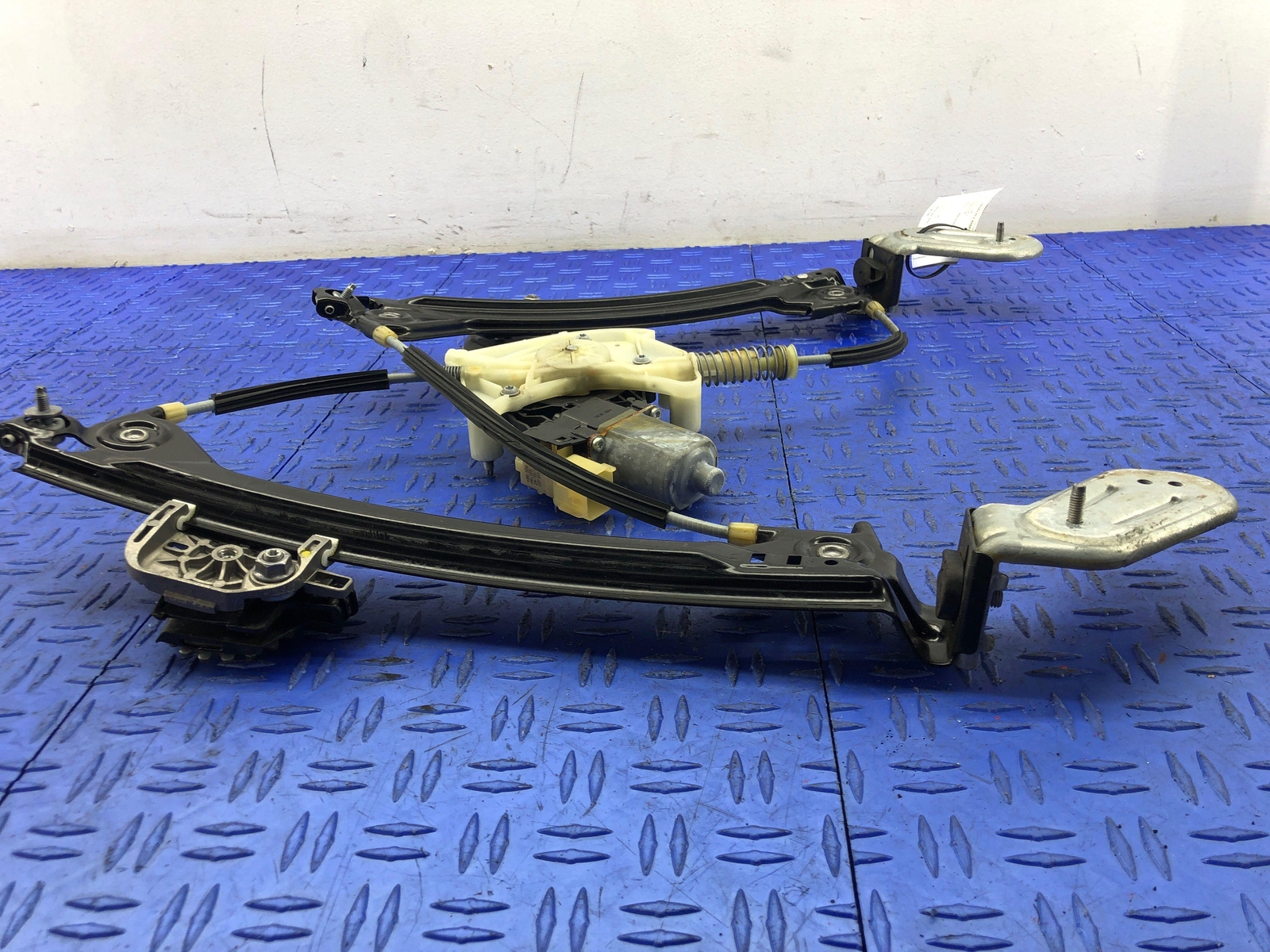 2014-2019 MASERATI GHIBLI REAR LEFT DOOR WINDOW GLASS REGULATOR W/MOTOR OEM 2018