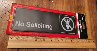 NO SOLICITING SIGN WITH VISUAL IMPACT