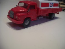 Wiking MAN Diesel Kurzhauber Pritsche mit Tank ESSO Rot - Weiß  1:87 HO
