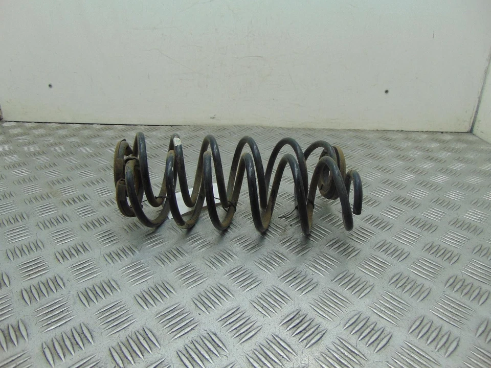Par de muelles de suspensión helicoidales traseros Mitsubishi Mirage MK6 1.0 gasolina 2013-2023B Foto 2 de 4