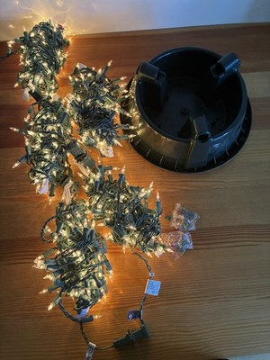 PHILIPS 100 Warm White Twinkling Indoor/Outdoor LED Christmas Lights NEW