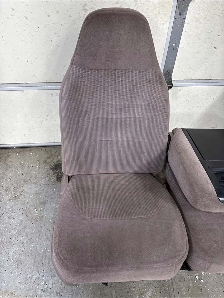 Asiento con canastilla delantero de tela bronceada Ford F150-F350 1987-1996 con consola 40/20/40 cabina extendida Foto 2 de 4