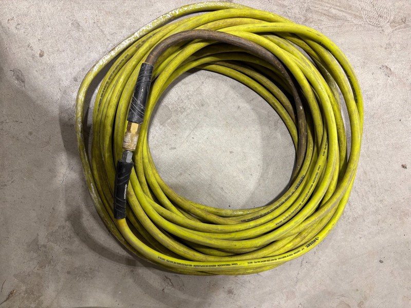 Husky 3/8 in. x 100 ft. Hybrid Air Hose Lightweight Flexible Twist Resistant