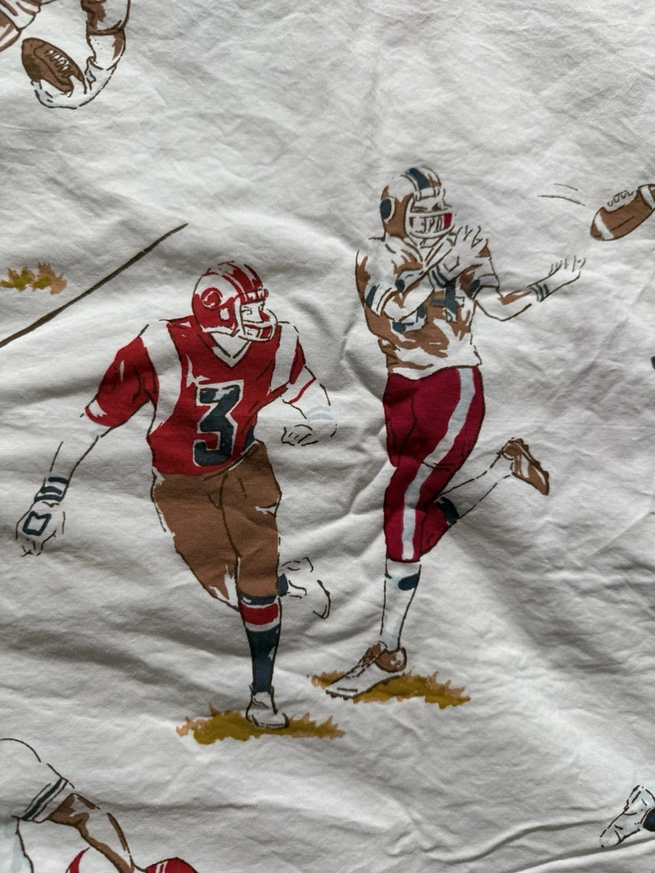 Juego de sábanas Pottery Barn Kids Queen de 4 piezas para jugadores de fútbol 100 % algodón usadas en excelente estado de colección Foto 4 de 4