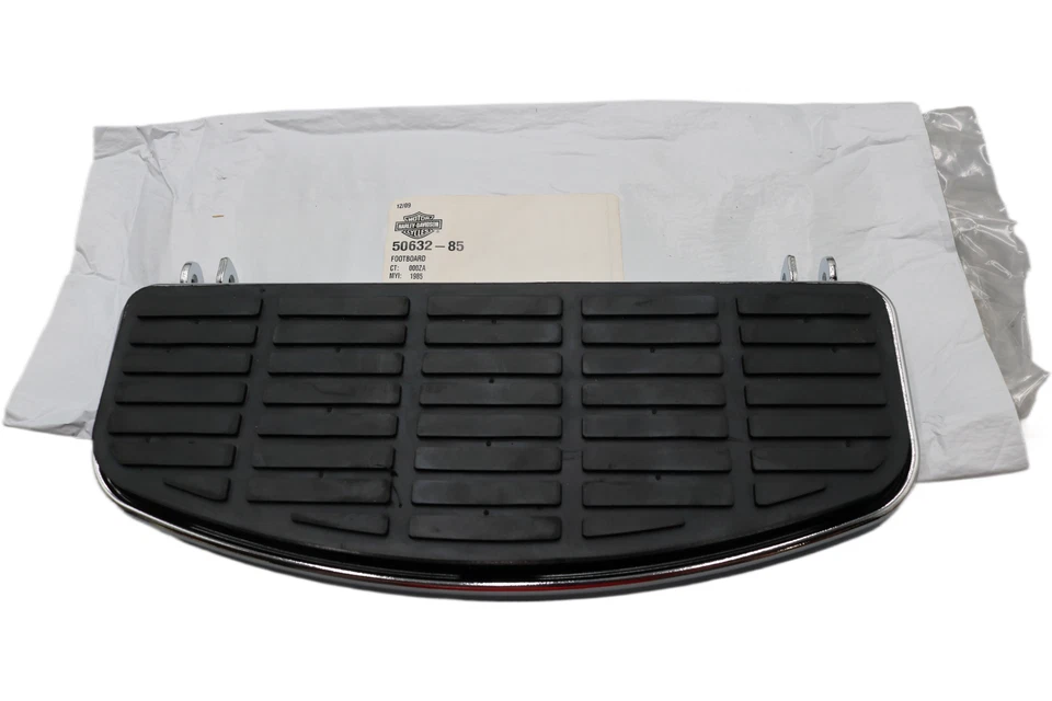 50632-85 NEW OEM 1984-1994 HARLEY-DAVIDSON FXRT FXRP RIDER FOOT BOARD - Image 2 of 4