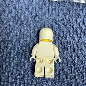 LEGO Classic Space 452/894 Mobile Ground Tracking Station 100% Complete