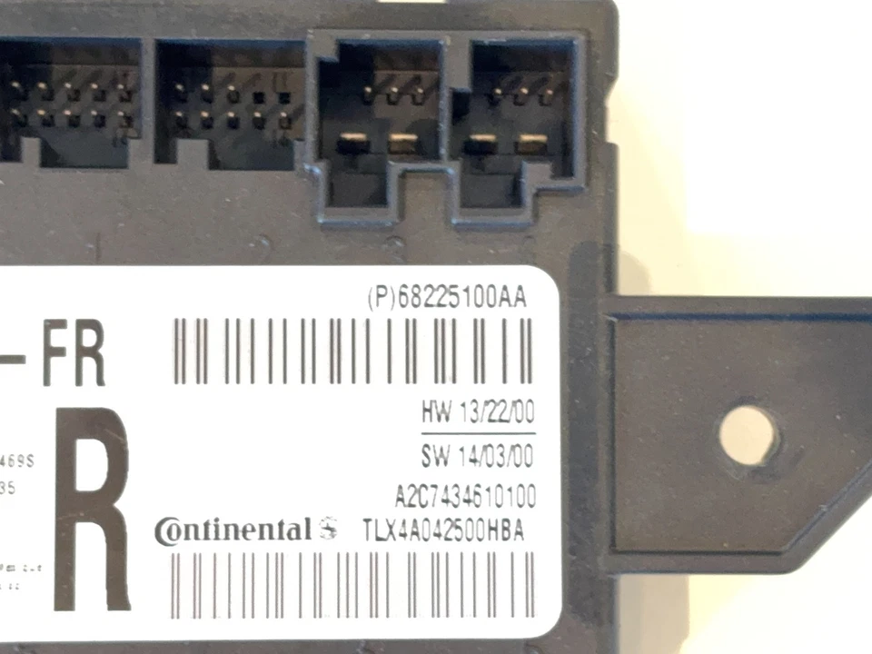 Módulo de puerta de pasajero derecho Ram 1500 2500 3500 2013-18 2019+ Classic 68225100AA Foto 4 de 4