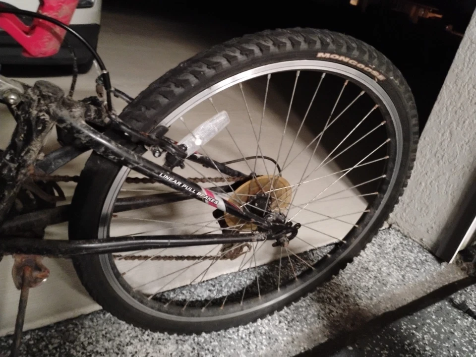 Mongoose XR-75 26" Full Suspension 21-speed Mountain Bike Model:R5116WMD  - Image 3 of 4