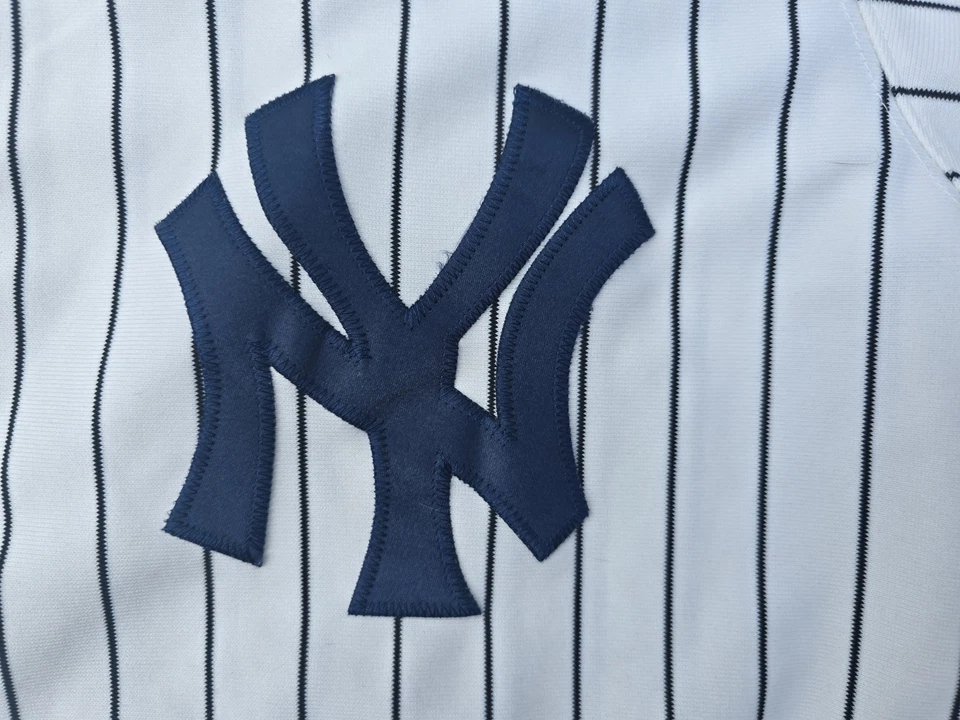 Mickey Mantle #7 New York Yankees Pin Stripe Jersey Size 54 - Image 4 of 4