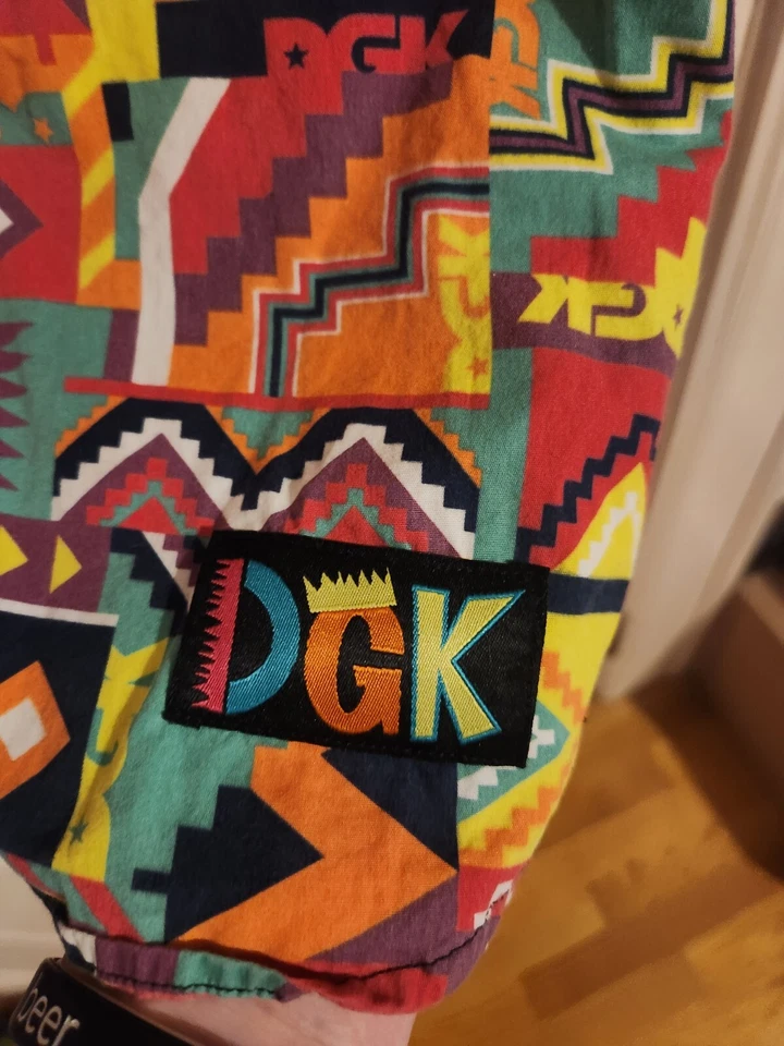 DGK 短袖纽扣几何棉衬衫男式 S 码多色 — 第 3/4 张图片