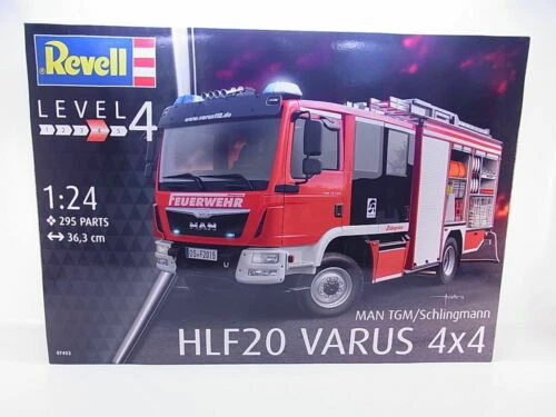 Altri modellini statici camion Revell