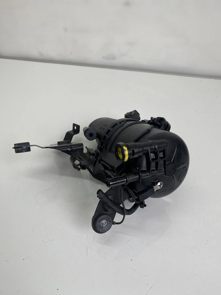 JAGUAR F-PACE X761 2021 Fuel Filter Housing OEM M8A2-9B072-A (N235) - Image 4 of 4