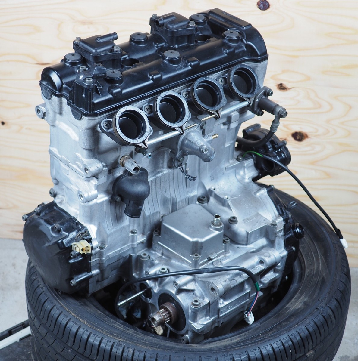 FullRebuilt 100%Work Suzuki 01-02 GSXR1000 Complete