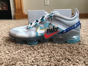 vapormax 2019 white university gold wolf grey