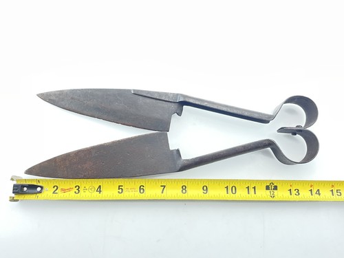 ANTIQUE VINTAGE SHEEP SHEARS - Picture 2 of 4