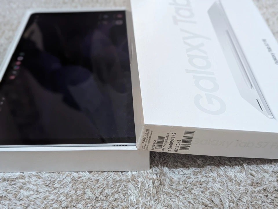 Samsung Galaxy Tab S7 FE Wi-Fi 12,4 Zoll Tablet 64GB Mystic Silver - Sehr Gut - Bild 4 von 4