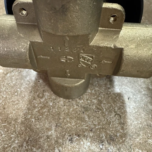 Signature Hardware SH6103 3/4” 6 Way Transfer Valve New - Picture 3 of 6