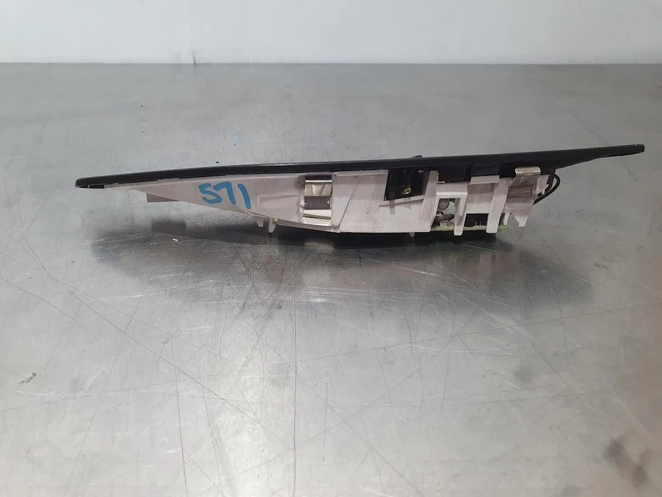 BMW 5 SERIES E39 LEFT INTERIOR READING LAMP 63312491509 05/96-10/03 - Image 4 of 4